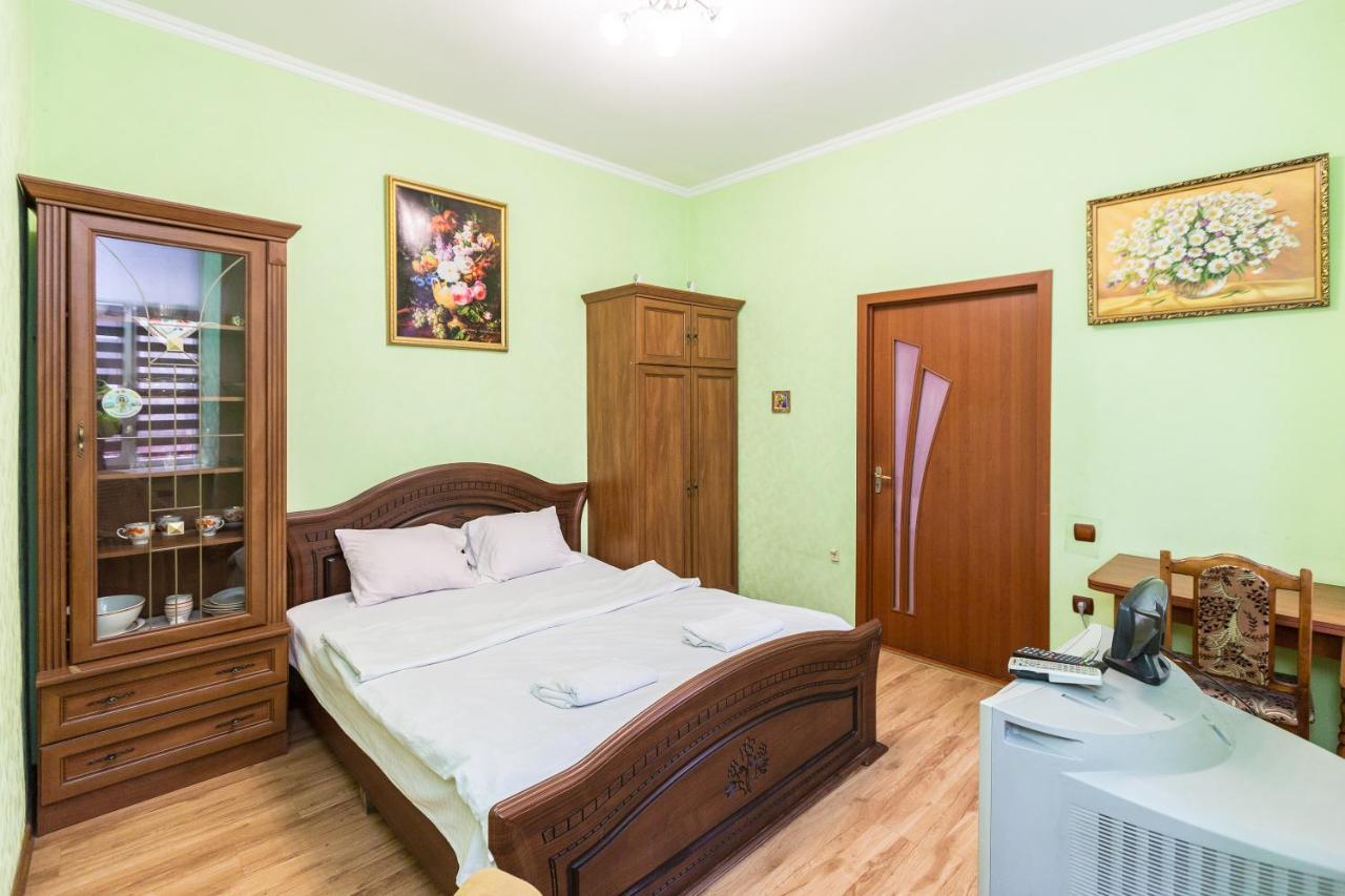 Апартаменти по вул.Люльки 8 - Apartments on Lulki Street 8 Лвив Екстериор снимка