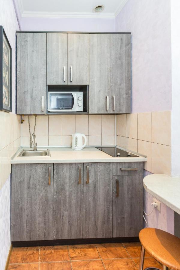 Апартаменти по вул.Люльки 8 - Apartments on Lulki Street 8 Лвив Екстериор снимка